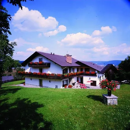 호텔 Bergwiesen - Mit Balkon Oder Terasse Lohr